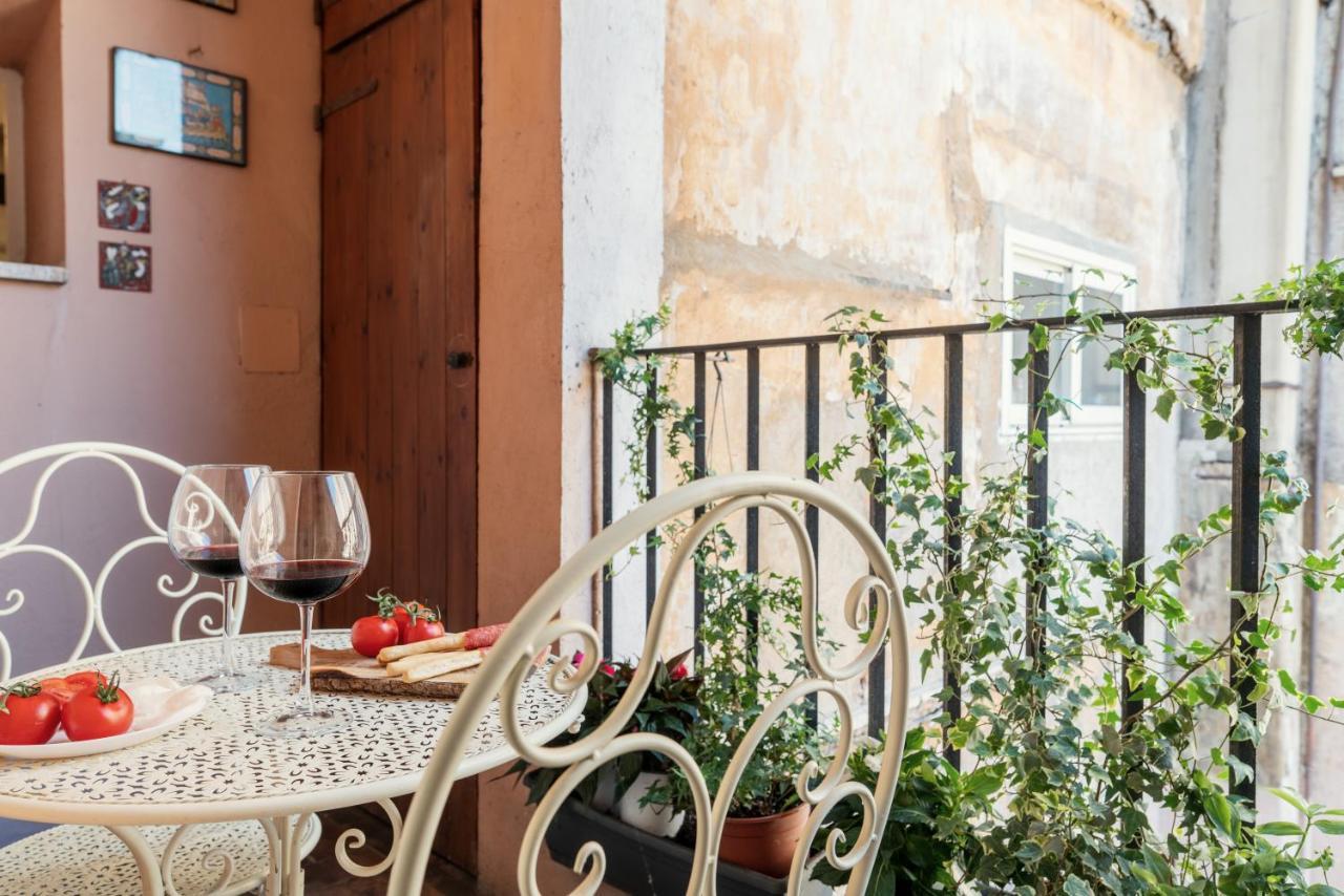 Domus Quiritum Charming, Appartamento D'Epoca A Campo De' Fiori Ρώμη Εξωτερικό φωτογραφία